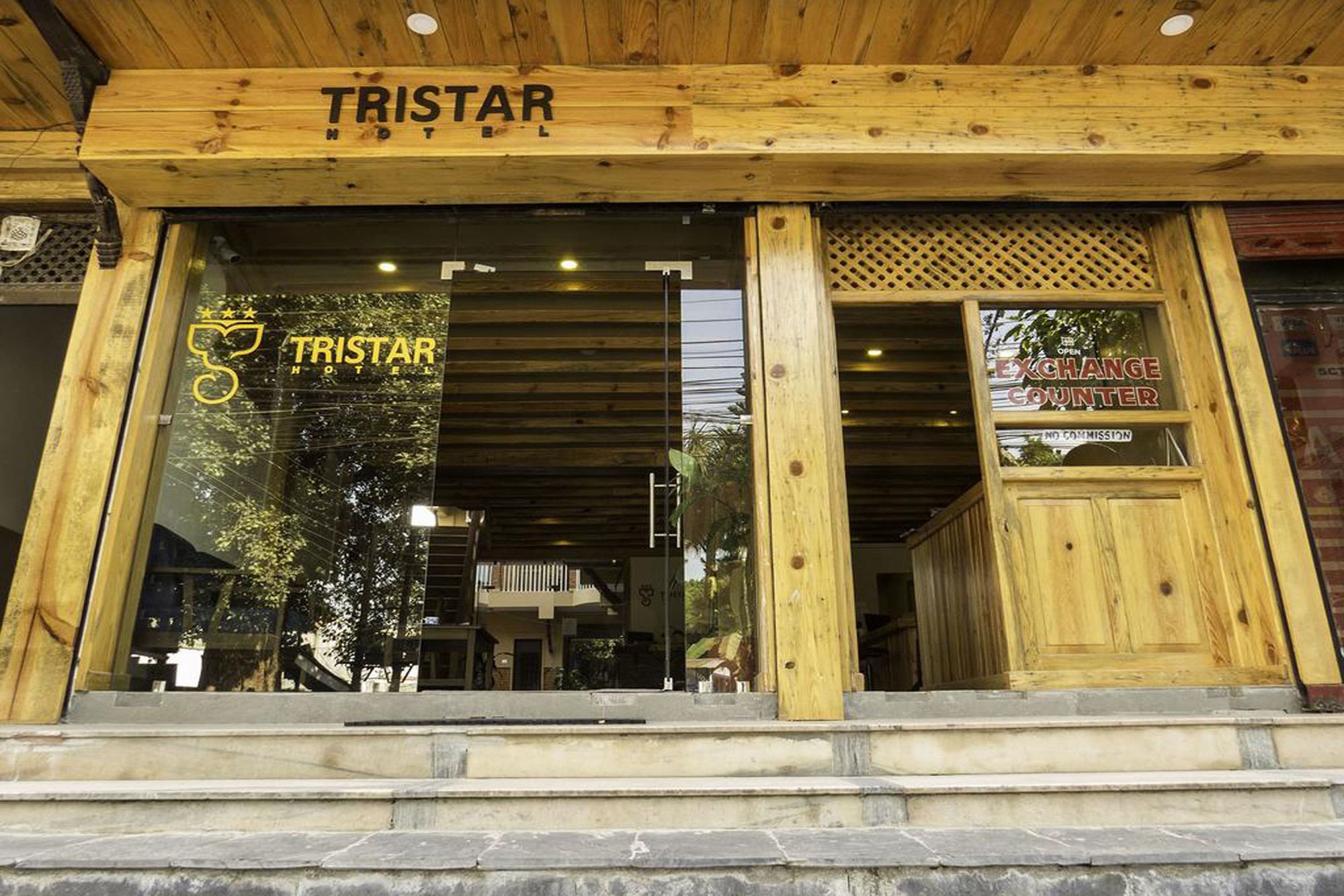 Tristar Hotel Pokhara Eksteriør bilde